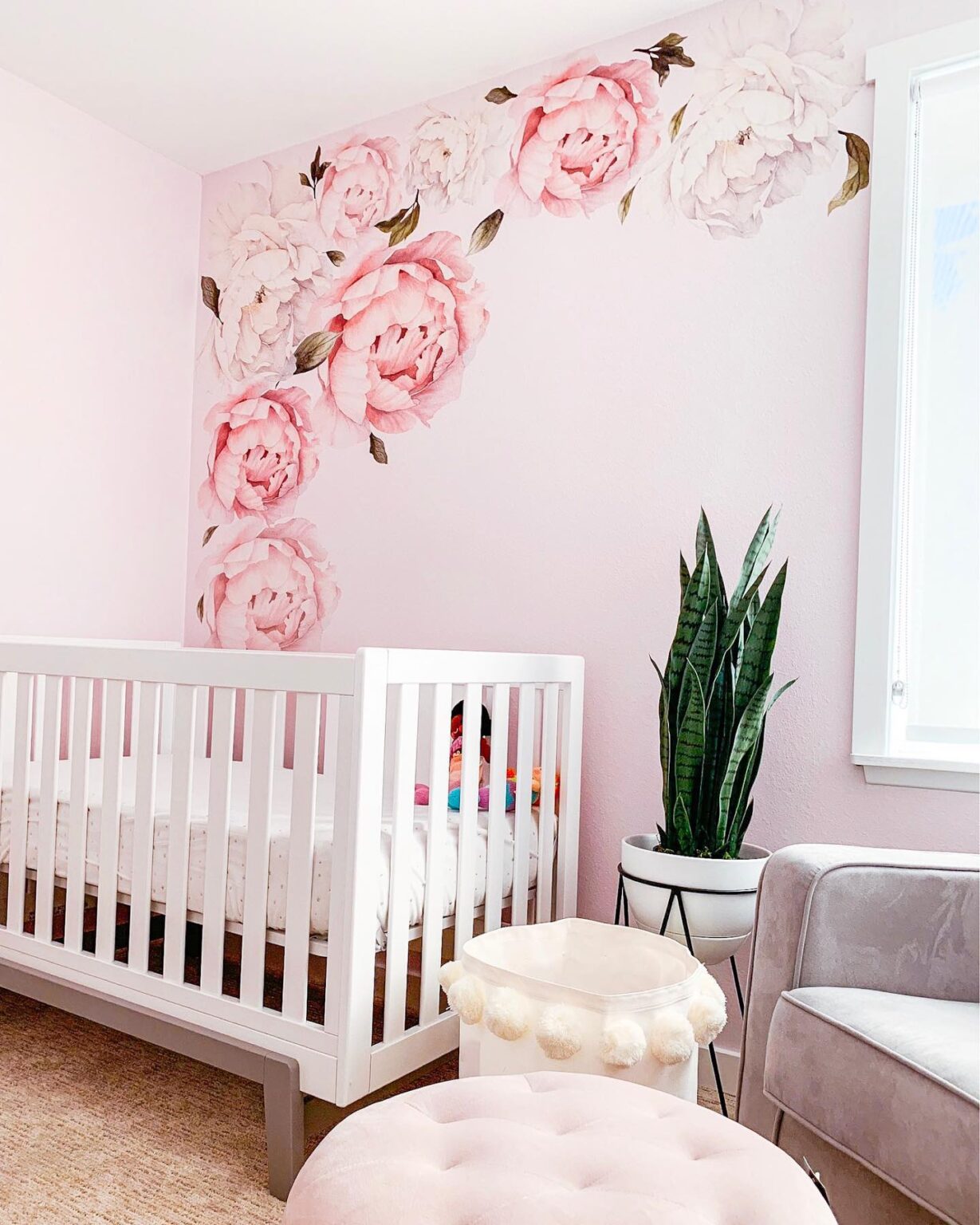 15 Adorable Pink And White Nursery Ideas For Baby Girls – Mom And Home