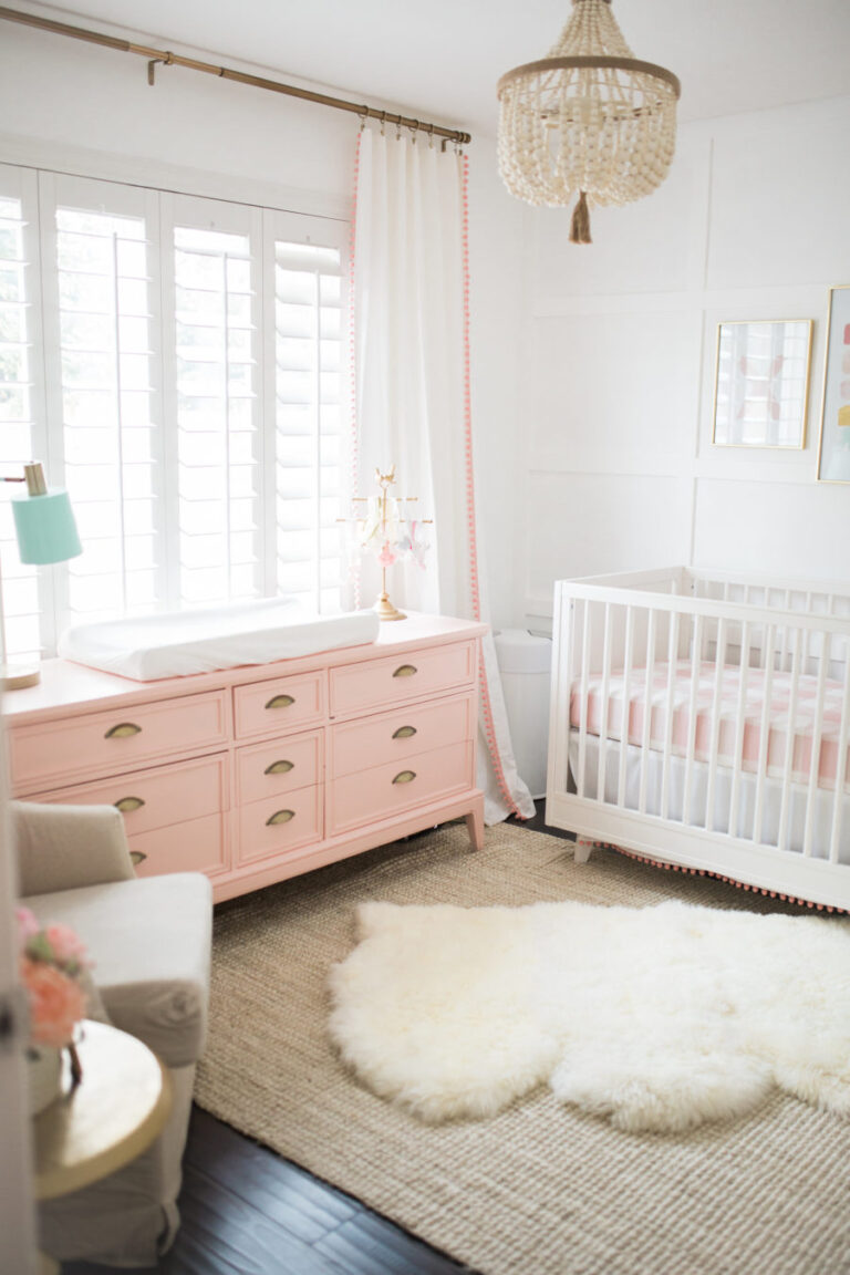15 Adorable Pink And White Nursery Ideas For Baby Girls – Mom And Home