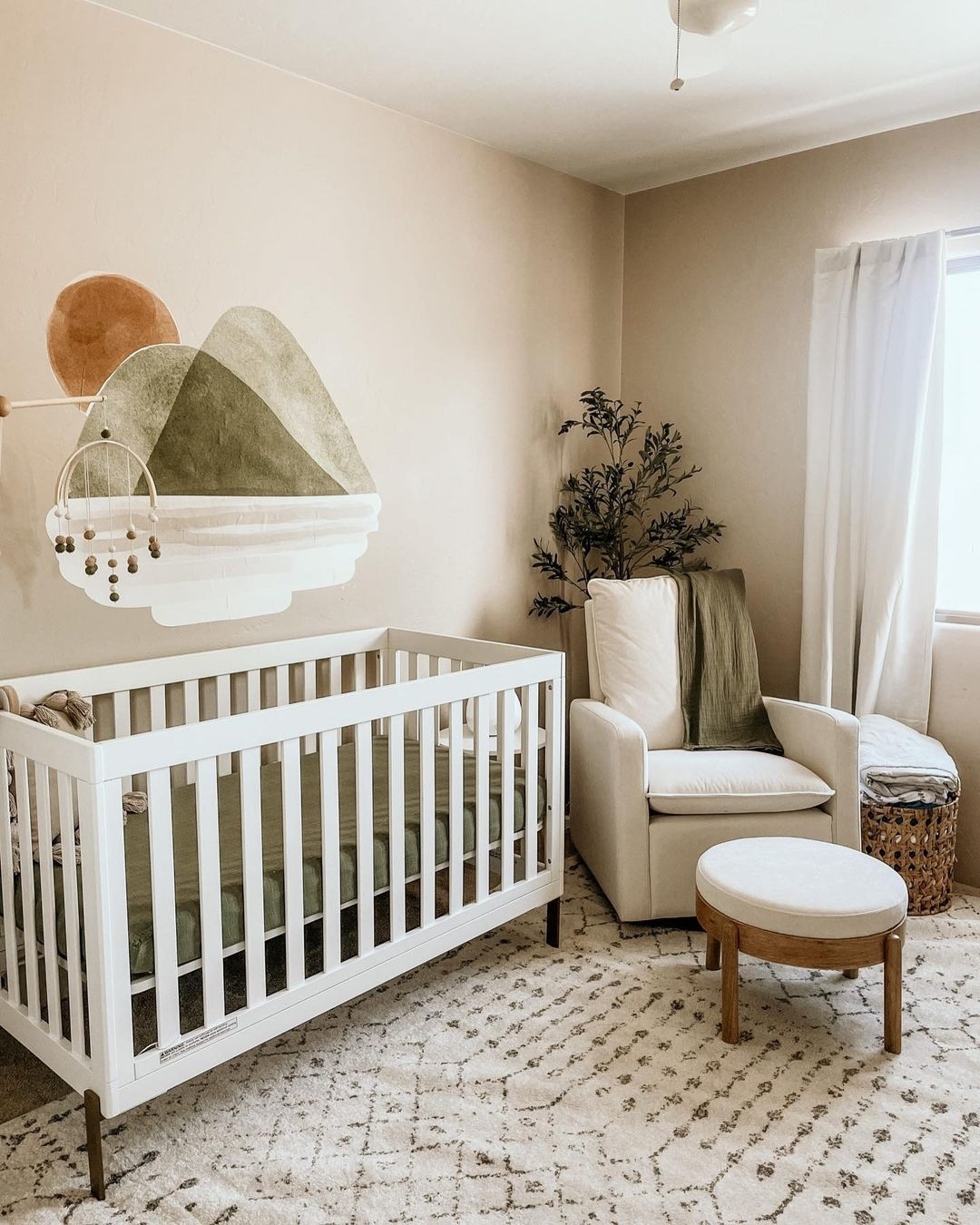 25+ Sage Green Nursery Ideas That Will Spark Your Imagination – Mom And ...