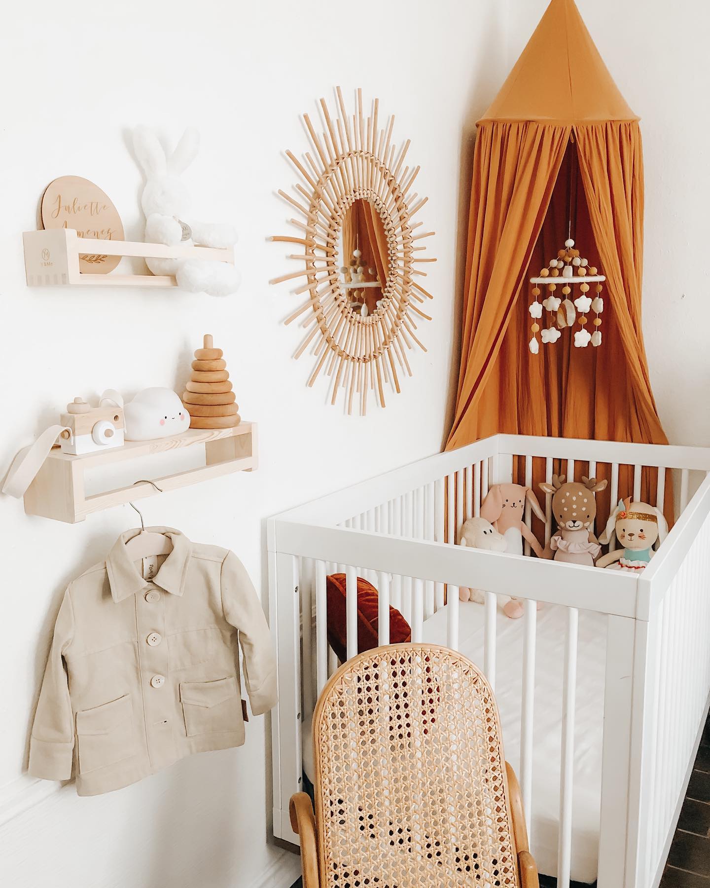 15+ Creative Gender Neutral Nursery Ideas For Small Room (Tips & Inspirations)